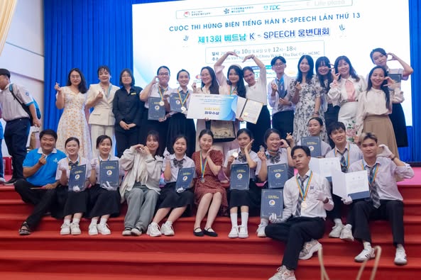 TIẾNG HÀN TDC ĐẠT GIẢI CAO TẠI CUỘC THI HÙNG BIỆN TIẾNG HÀN K-SPEECH 13